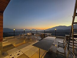 Hotel Divshikha
