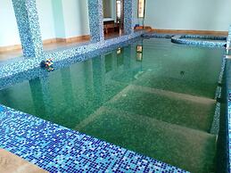 Hotel Crown of Digha