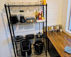Peaceful, Modern, Lowtoxic, B'fast Included