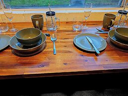 Peaceful, Modern, Lowtoxic, B'fast Included