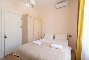 Niabi 3BDR Villa with pool