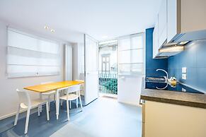 Art Apartment by Napoliapartments