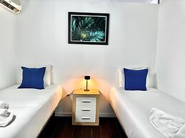 Deluxe Stay - Naffah Apartments