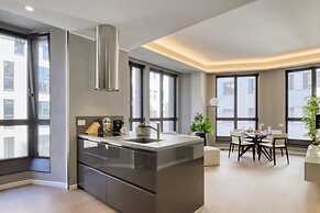 Central Tower S Babila - Elegant 2bdr With Rooftop Terrace