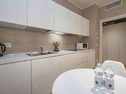 Freguglia G - Large Studio Suite Close to Duomo