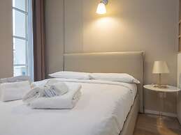 Freguglia G - Large Studio Suite Close to Duomo