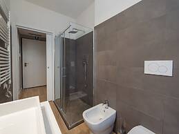 Freguglia G - Large Studio Suite Close to Duomo
