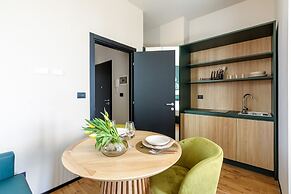 Quantum 4 Neutron in Milano