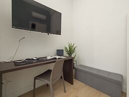 Spinoza - Modern 1 br With Balcony Steps From Piola