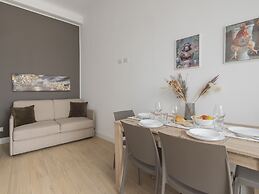 Spinoza - Modern 1 br With Balcony Steps From Piola