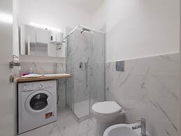 Varanini - Modern 1 bdr Apartment Loreto Area