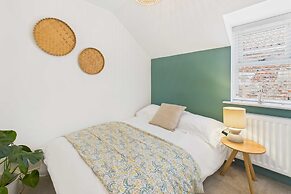Host Stay Bracken Cottage
