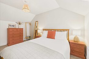 Host Stay Bracken Cottage