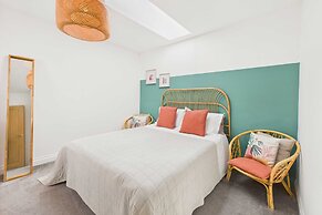 Host Stay Cringle Cottage