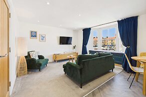 Host Stay Cringle Cottage