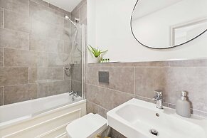 Host Stay Cringle Cottage
