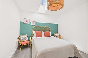 Host Stay Cringle Cottage