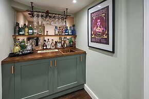 Host Stay George Street Retreat