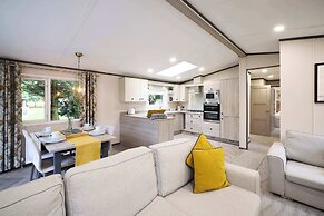 Host Stay Sunbird Lodge