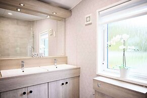 Host Stay Sunbird Lodge