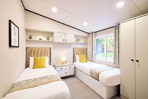 Host Stay Sunbird Lodge