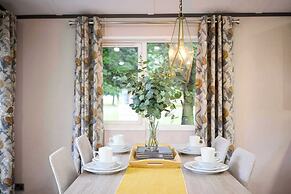 Host Stay Sunbird Lodge
