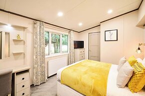 Host Stay Sunbird Lodge