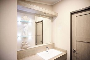 Host Stay Sunbird Lodge