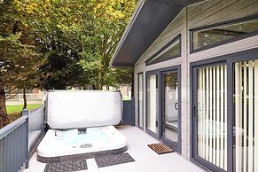 Host Stay Sunbird Lodge