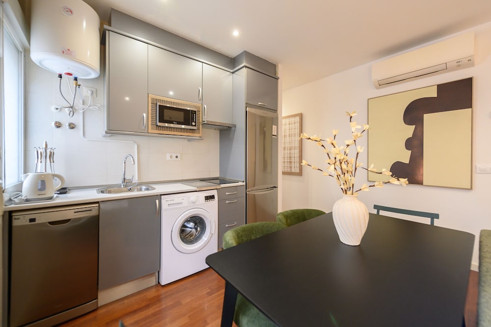 M Mal71b Moderno Piso de 1 Dormitorio en Madri