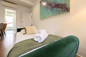 M Mal71a Moderno Piso de 2 Dormitorios con Terra