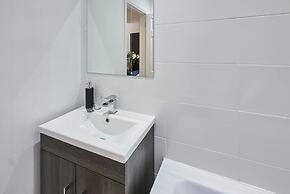 Host Stay Grand Parade Apartment