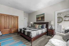 Red George Inn and Suites
