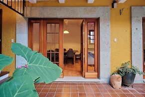 Casa Dos Parques AC Pool Garden Design Location