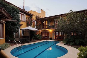 Casa Dos Parques AC Pool Garden Design Location