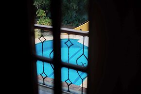 Casa Dos Parques AC Pool Garden Design Location