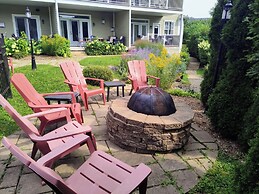 Champlain Condo 102