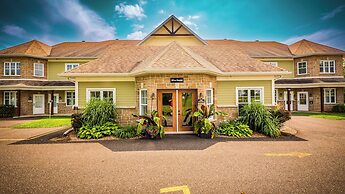 Champlain Condo 102