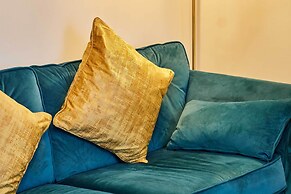 Host Stay Daisy Cottage