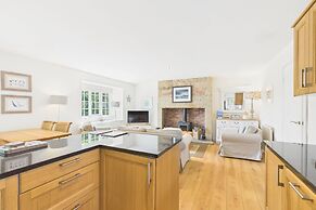 Host Stay Dove Cottage