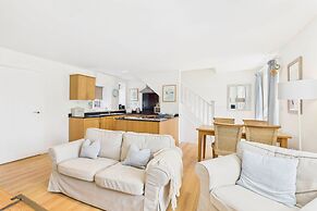 Host Stay Dove Cottage