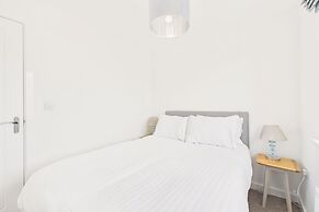 Host Stay Gannett House