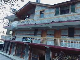 Hotel Sno Cottage