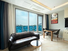 Blanc Hotel & Resort