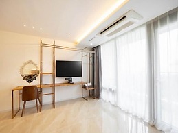 Blanc Hotel & Resort