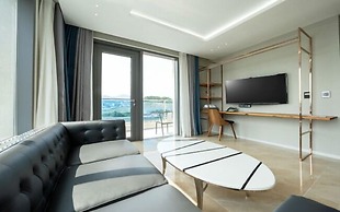 Blanc Hotel & Resort