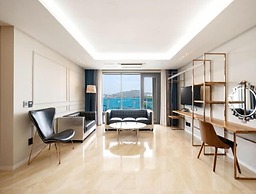 Blanc Hotel & Resort