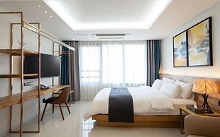 Blanc Hotel & Resort