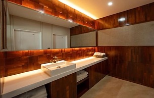 Blanc Hotel & Resort