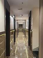 CR Residency By Glitz Hotels